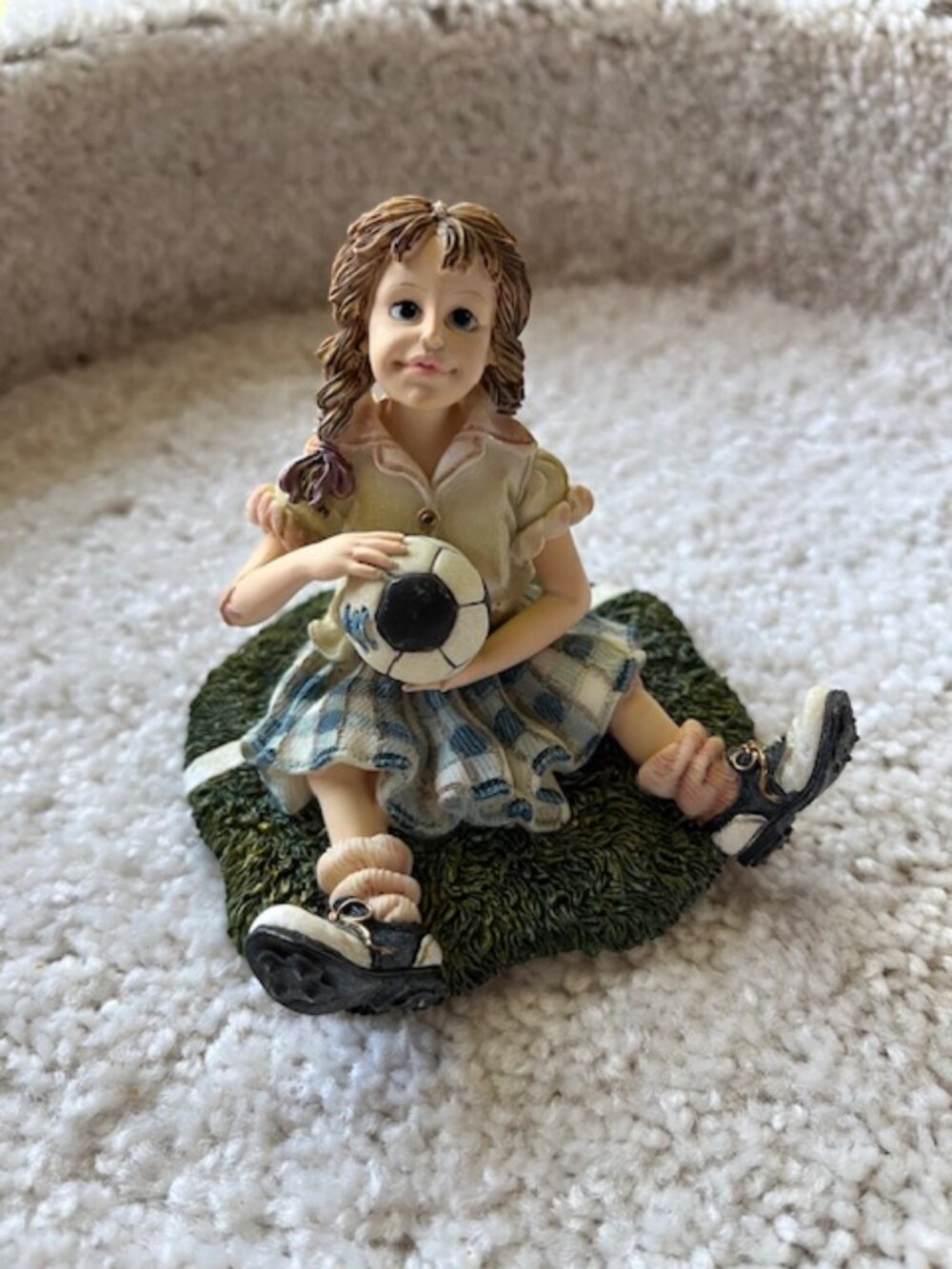 Boyds Soccer Girl Yesterdays Child Mia